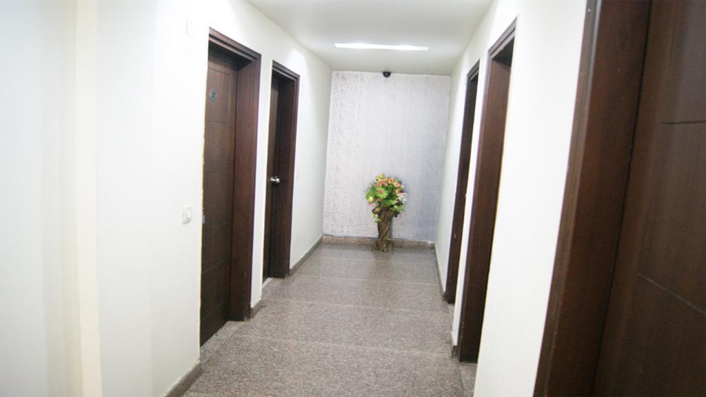 Airport Hotel Daya Capitol New Delhi Buitenkant foto