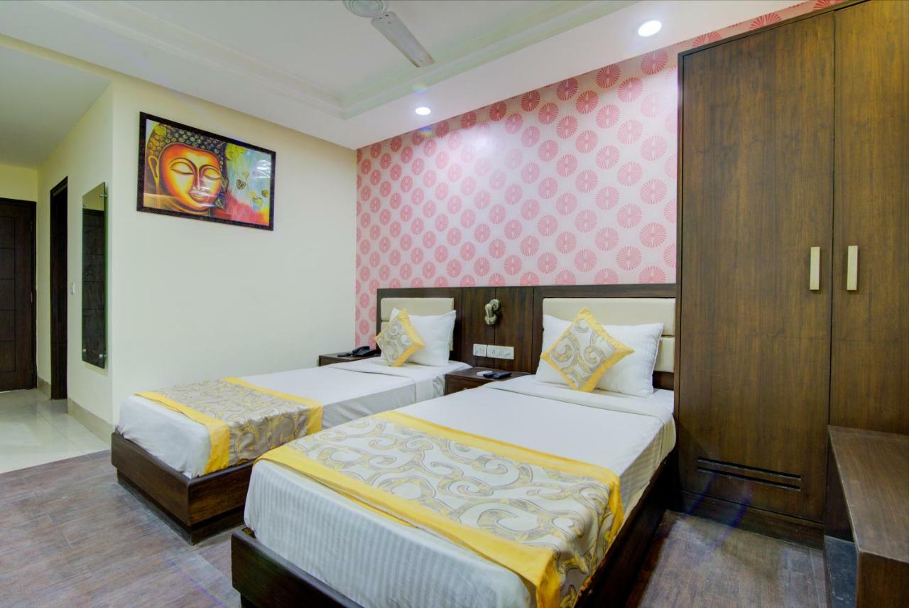 Airport Hotel Daya Capitol New Delhi Buitenkant foto