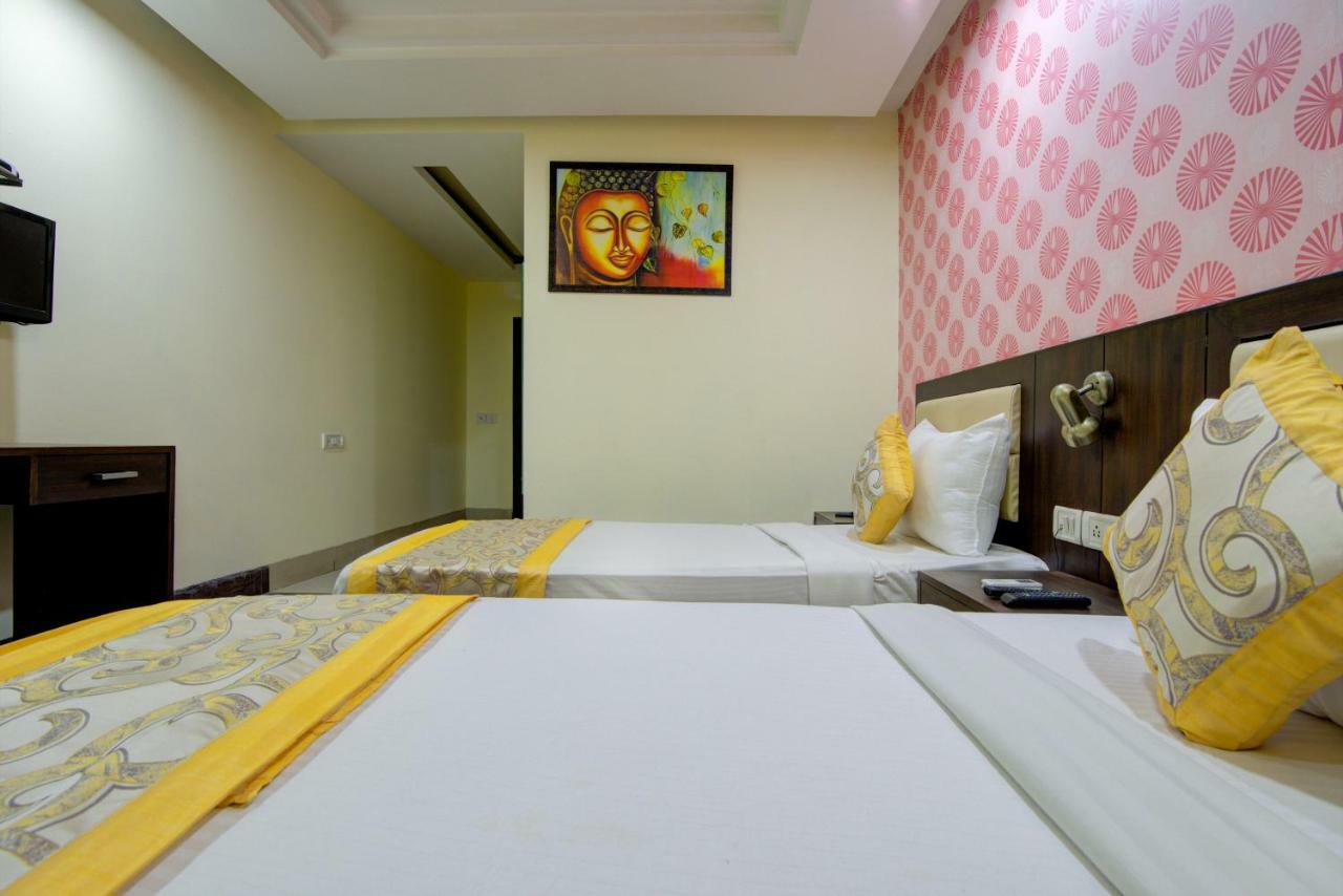 Airport Hotel Daya Capitol New Delhi Buitenkant foto