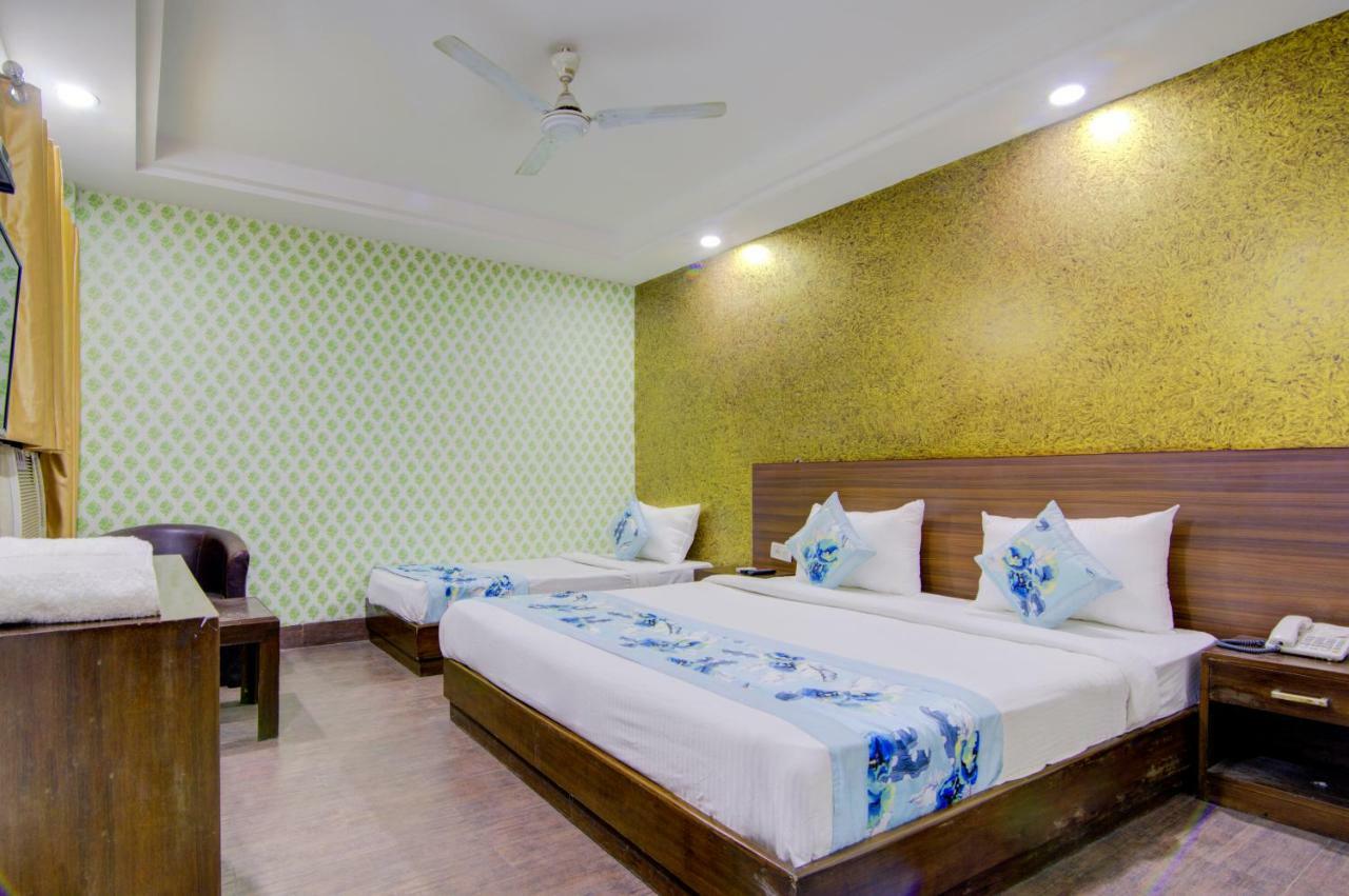 Airport Hotel Daya Capitol New Delhi Buitenkant foto