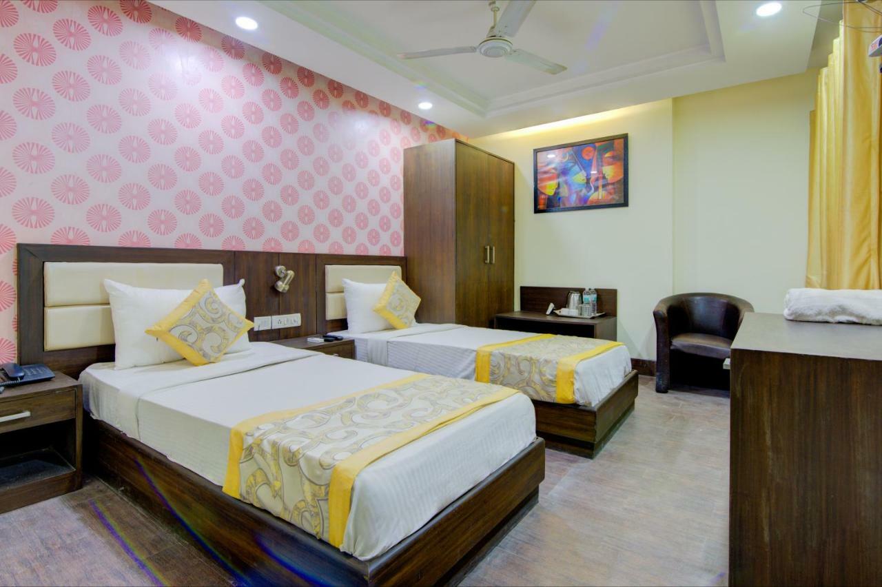 Airport Hotel Daya Capitol New Delhi Buitenkant foto