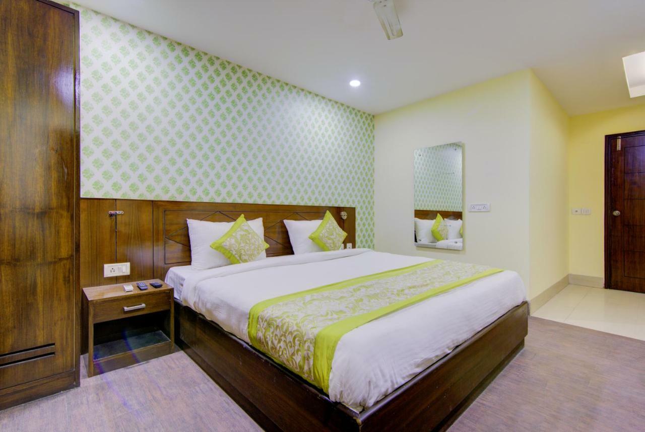 Airport Hotel Daya Capitol New Delhi Buitenkant foto