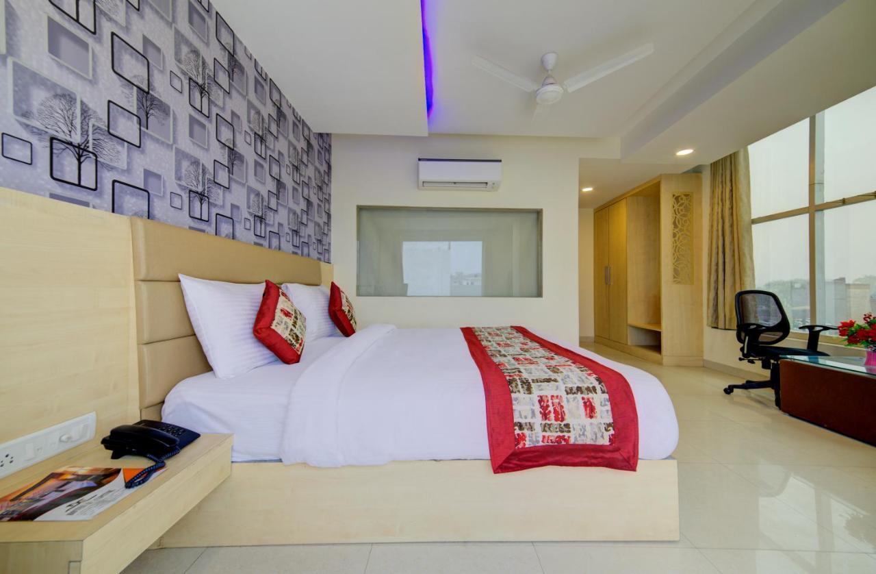 Airport Hotel Daya Capitol New Delhi Buitenkant foto