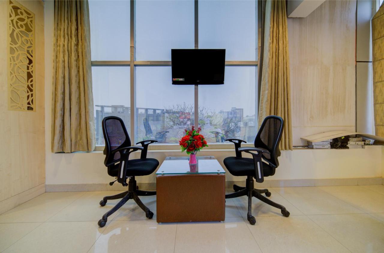 Airport Hotel Daya Capitol New Delhi Buitenkant foto
