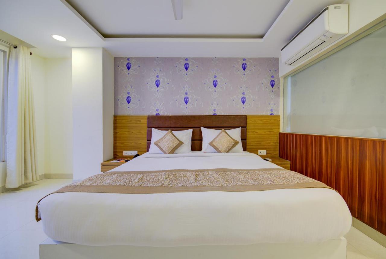 Airport Hotel Daya Capitol New Delhi Buitenkant foto